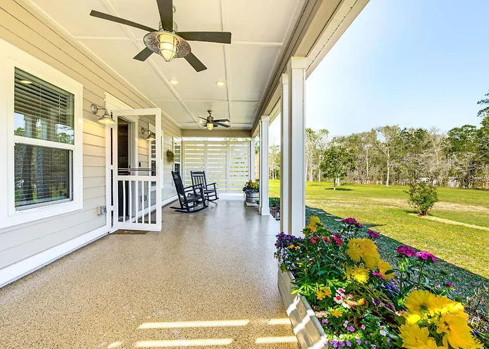 18 Mi To Fsu: Quaint On 8 Acres W/ Grill! *